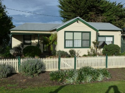 Country Cottage Picture
