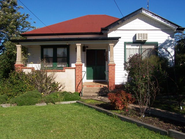 Great Opportunity In Mortlake Picture 1