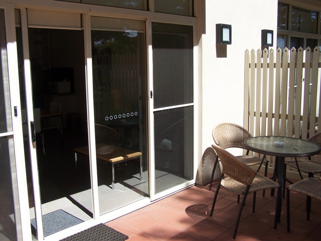 Lady Bay Apartment Picture 2