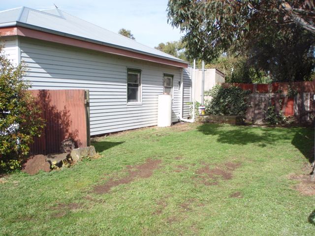 Peaceful Rural Outlook Picture 2