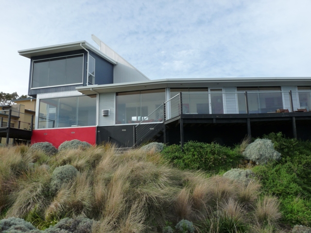 Private Contemporary Living Picture 3