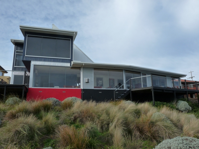 Private Contemporary Living Picture 1