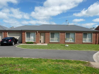 3 Bedroom Townhouse. Picture 3 Bedroom Townhouse. Picture