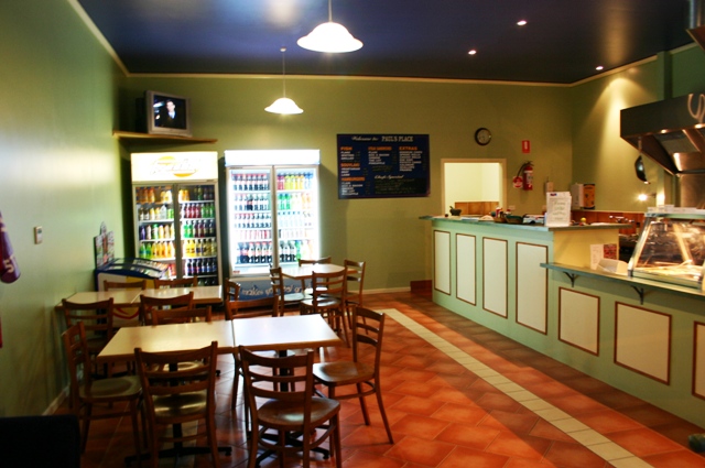 Mortlake Shop & Residence Picture 2