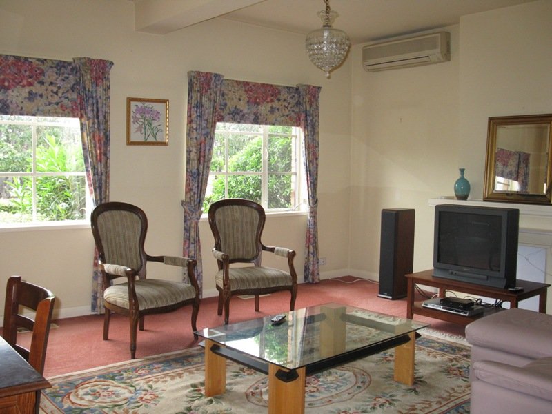 59 Queens Rd: A Must To Inspect! Picture 1