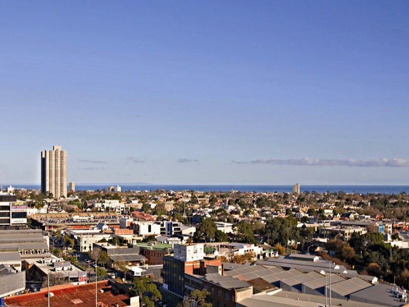 Centurion 13th floor, 83 Whiteman St: Fantastic Location! L/B Picture 1