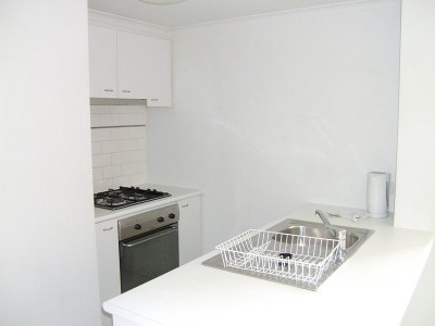 City Condos 2nd floor, 416 St Kilda Rd: Ideal Location! Picture