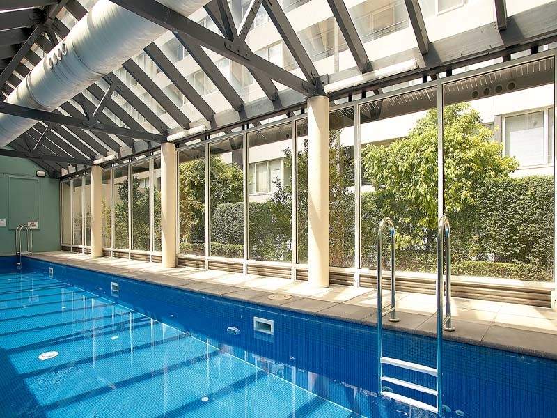 City Condos 2nd floor, 416 St Kilda Rd: Ideal Location! Picture 2