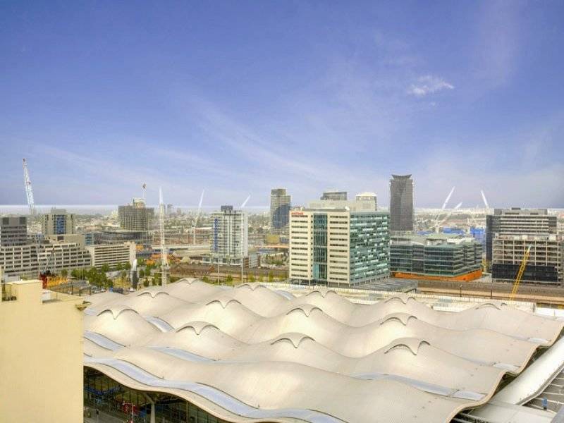 City Point 17th floor, 668 Bourke St: Spacious And Light Filled! Picture 2