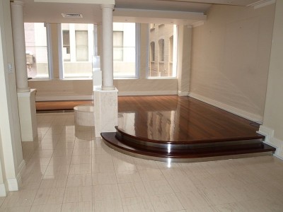 Luxurious Apartment Spans The Entire 1st Floor! Picture Luxurious Apartment Spans The Entire 1st Floor! Picture