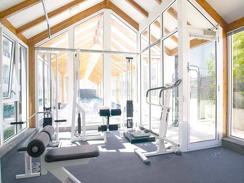 Rivergarden Condos 9th floor, 79 Whiteman St: Convenient Location! Picture 2