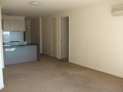 Victoria Tower 17th floor, 100 Kavanagh St: Looking For Something Special? L/B Picture