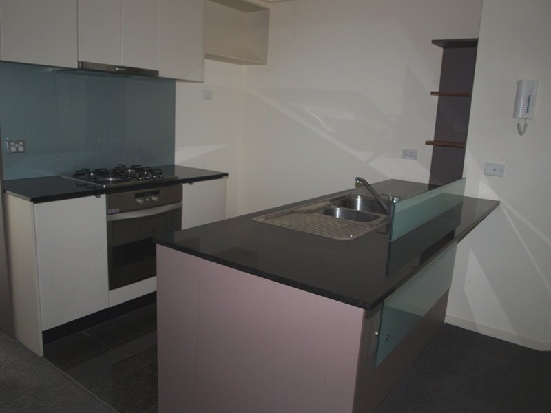 Victoria Tower 5th floor, 100 Kavanagh St: Space And Style! Picture 2