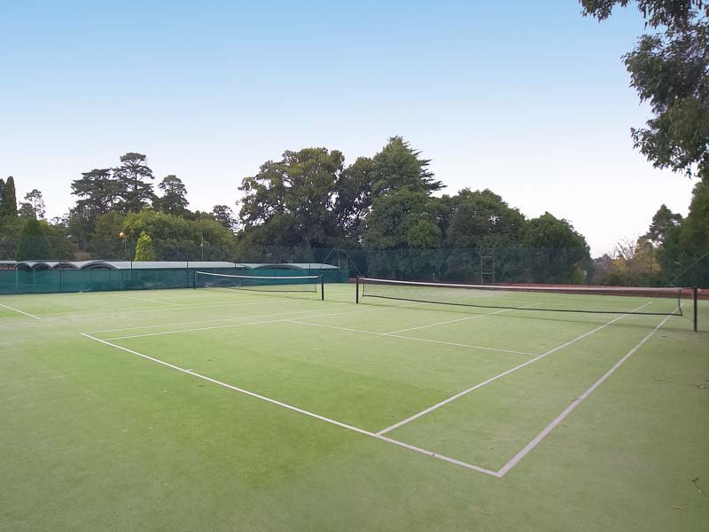 Willsmere, 99 Wiltshire Dr: Your Search Ends Here! Picture 3