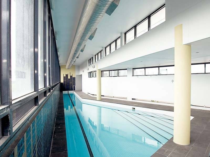 Yarra Crest 9th floor, 99 Whiteman St: Excellent Location! Picture 1