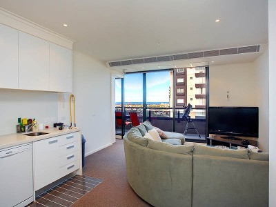 Executive living or weekend pad - live in luxury in the new Vue Grande Picture