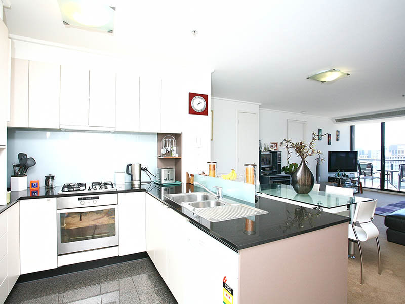 Impressive Inner City Home! Picture 1