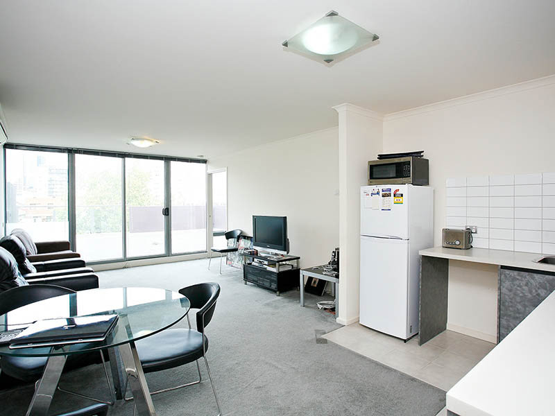 Love entertaining friends and family?
Then this is the one for you! Picture 1