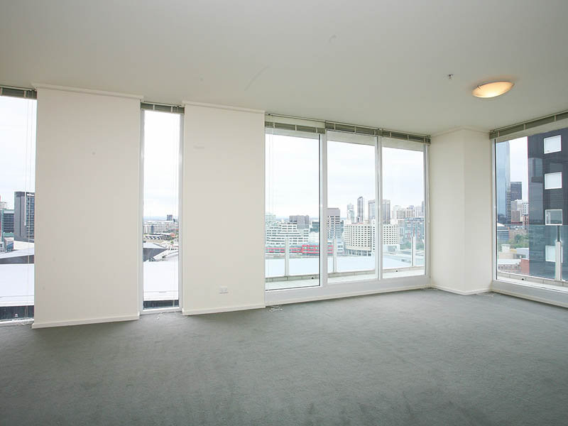 Modern Southbank style Picture 2