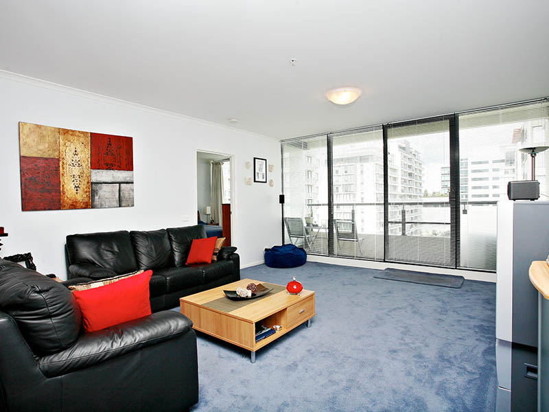 Sought after location and lifestyle Picture 1