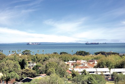 Boulevarde 8th floor, 632 St Kilda Rd: Style And Comfort In A Premier Position! Picture Boulevarde 8th floor, 632 St Kilda Rd: Style And Comfort In A Premier Position! Picture