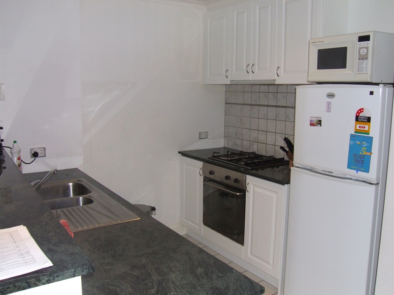 Boulevarde 9th floor FULLY FURNISHED, 632 St Kilda Rd: Convenient Location! Picture 1