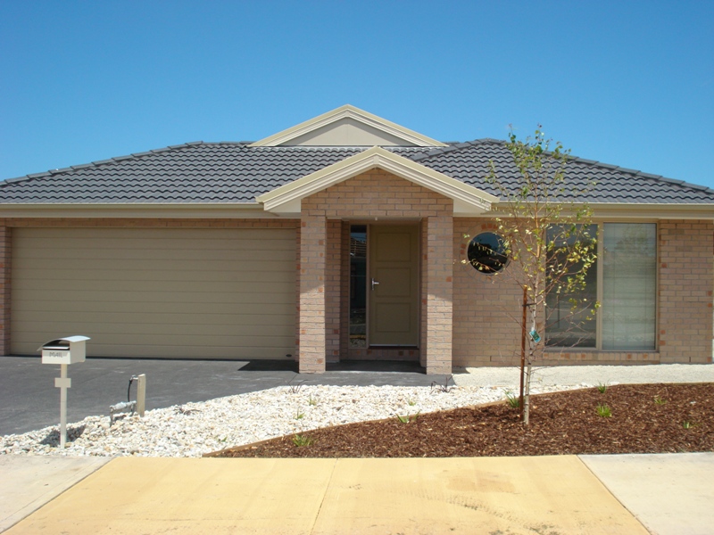 Sefton Grange Estate: Stunning Family Home! Picture 2