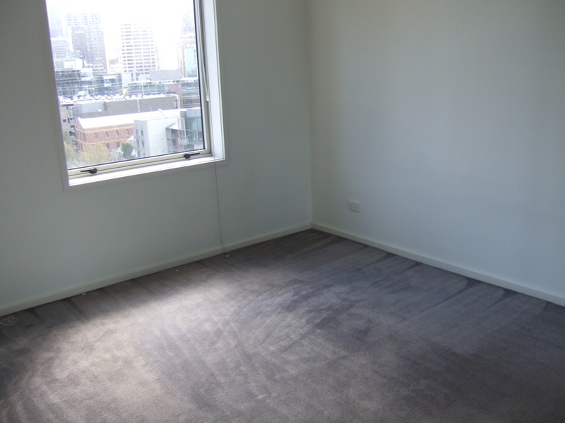 Southbank Condos 11th floor, 88 Southbank Blvd: You've Found It! L/B Picture 3