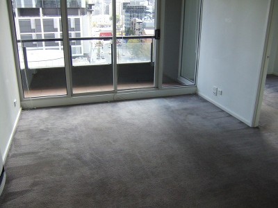 Southbank Condos 11th floor, 88 Southbank Blvd: You've Found It! L/B Picture