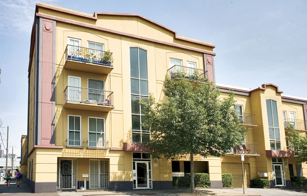 City View Gardens, 96 Dodds St: Spacious Apartment In Excellent Location! Picture 2