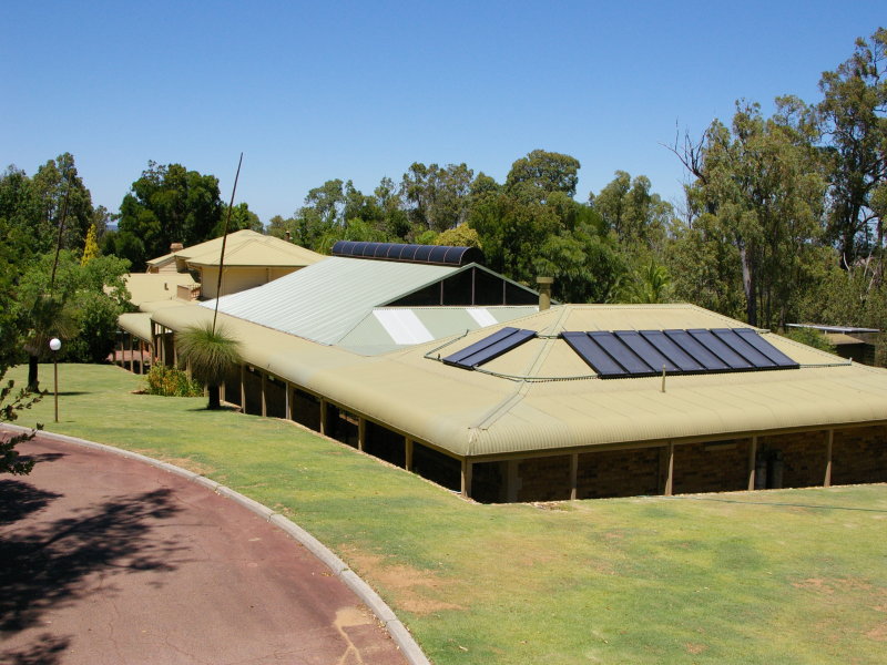 126 ACRES WITH MAGNIFICENT HOUSE & FACILITIES Picture 3