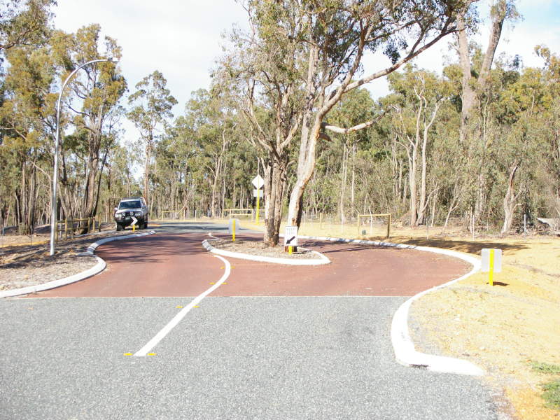 5 ACRES BUSH PRIVACY Picture 2