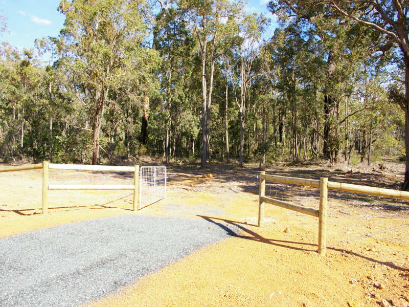 5 ACRES BUSH PRIVACY Picture 1