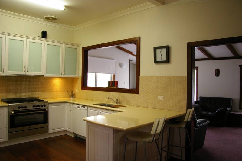 CHARACTER HOME ON FANTASTIC DUAL ACCESS BLOCK Picture 2