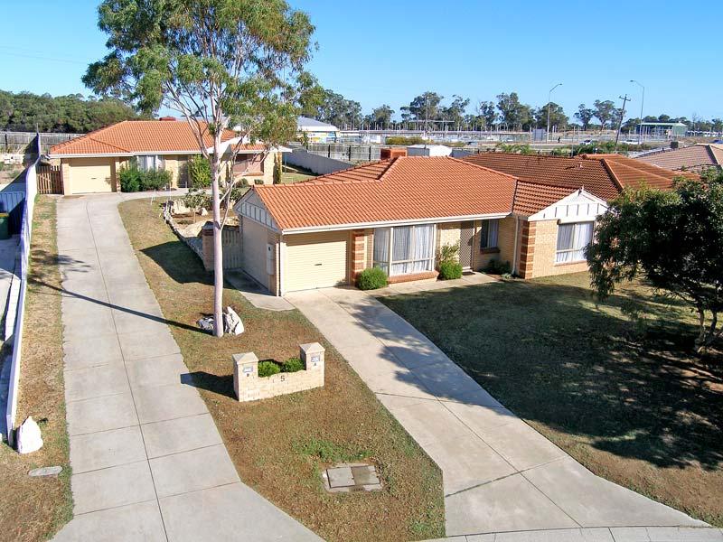 GOLDEN INVESTMENT OPPORTUNITY Picture 2