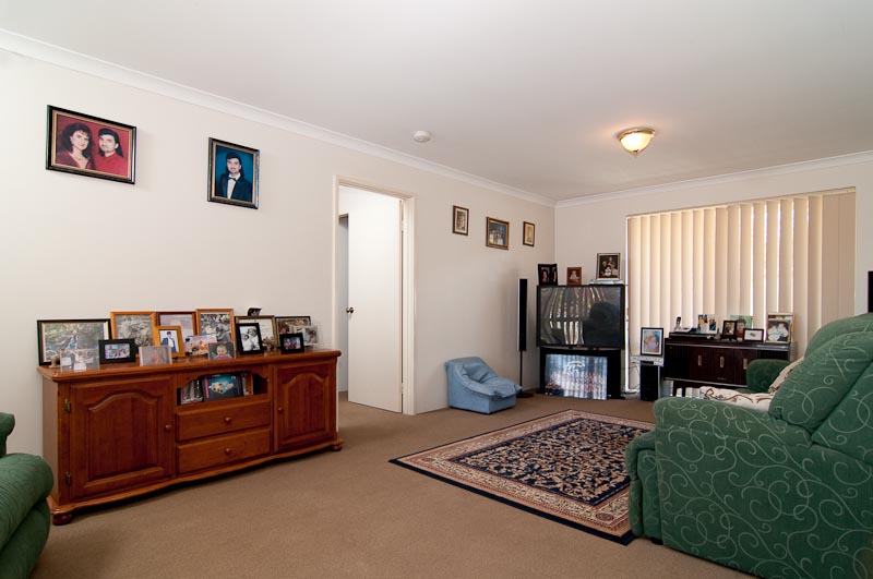 PEACEFUL VALLEY SETTING ON 2.75 ACRES Picture 3