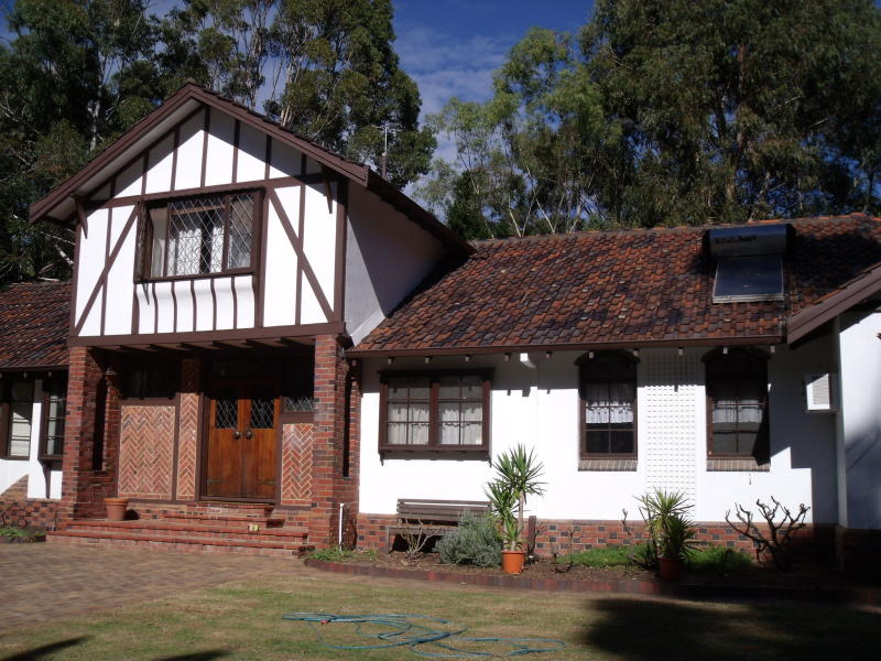 TUDOR HOME ON BATTLEAXE 10 ACRES Picture 1