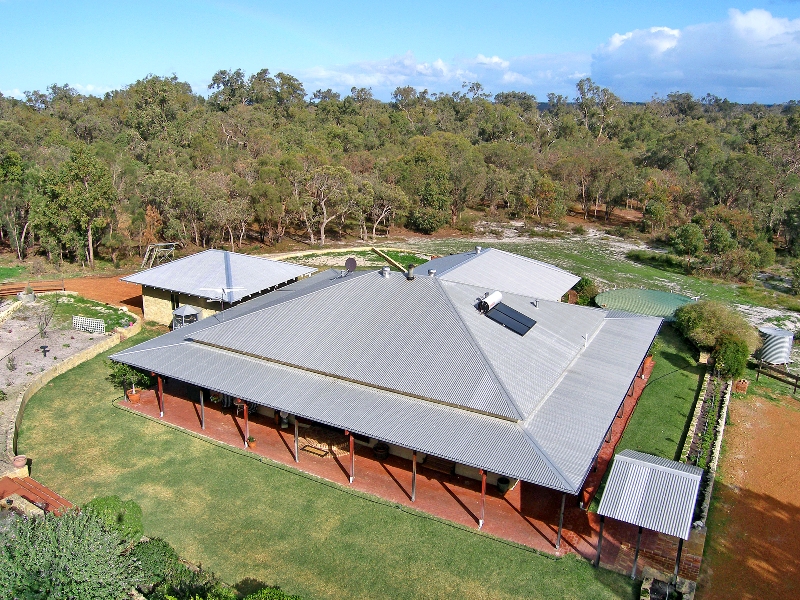 MUST BE SOLD Picture 1