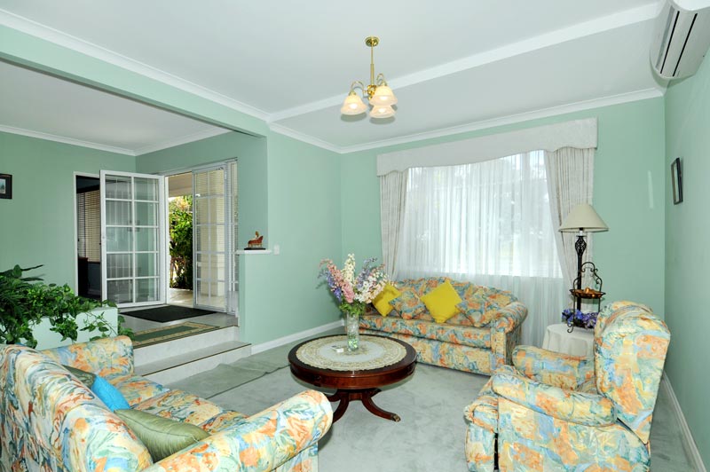 HALLS HEAD MANSION Picture 3