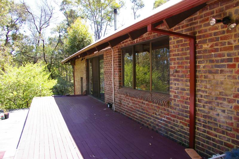 6 MONTH LEASE AVAILABLE FOR PRIVATE HIDEAWAY WITH AMAZING VIEWS Picture 2