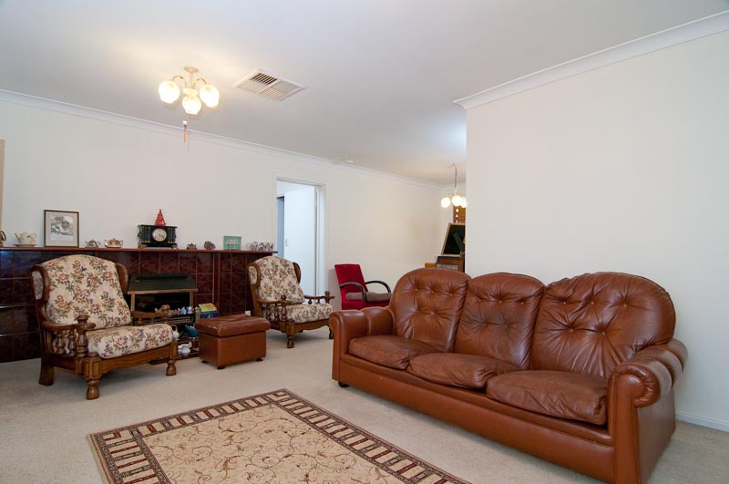 DOWN A QUIET COUNTRY ROAD Picture 3