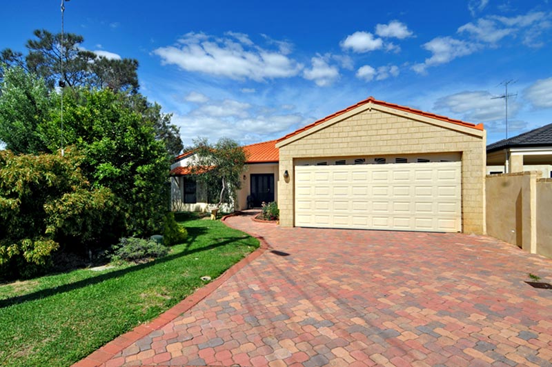 CANAL HOME plus 1 BEDROOM STUDIO Picture 3