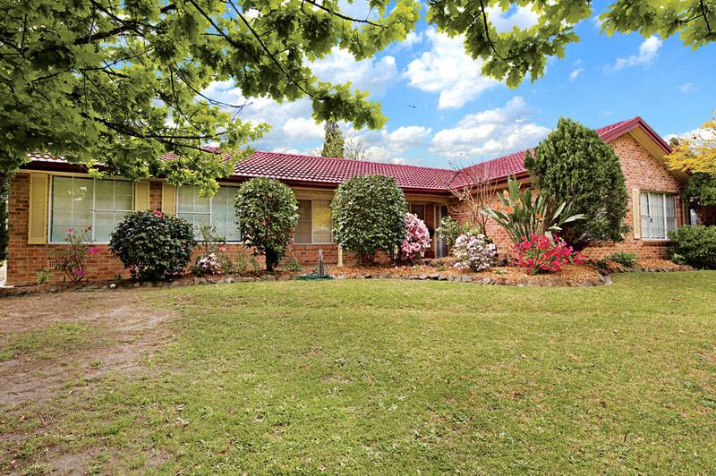 New England Estate Picture 1