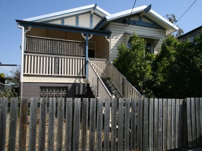 Inner-city Convenience, Queenslander Lifestyle!! Picture Inner-city Convenience, Queenslander Lifestyle!! Picture