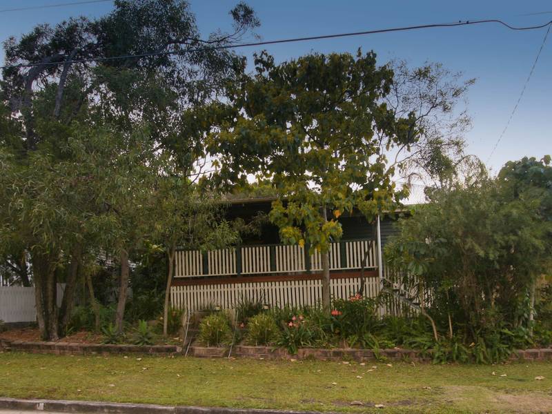 Post War Home In Wellers Hill Picture 3