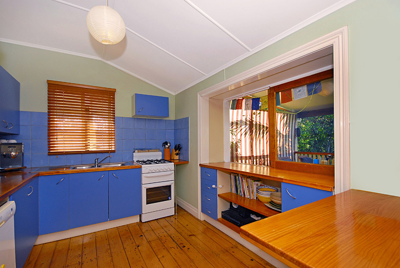 Your very own Worker's Cottage!!!! Picture 3