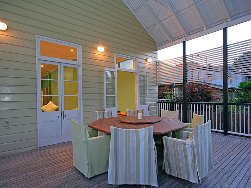 Spacious Inner-city Worker's Cottage Picture 2