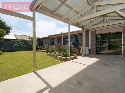 Brick Solid & 4 Bedrooms Picture