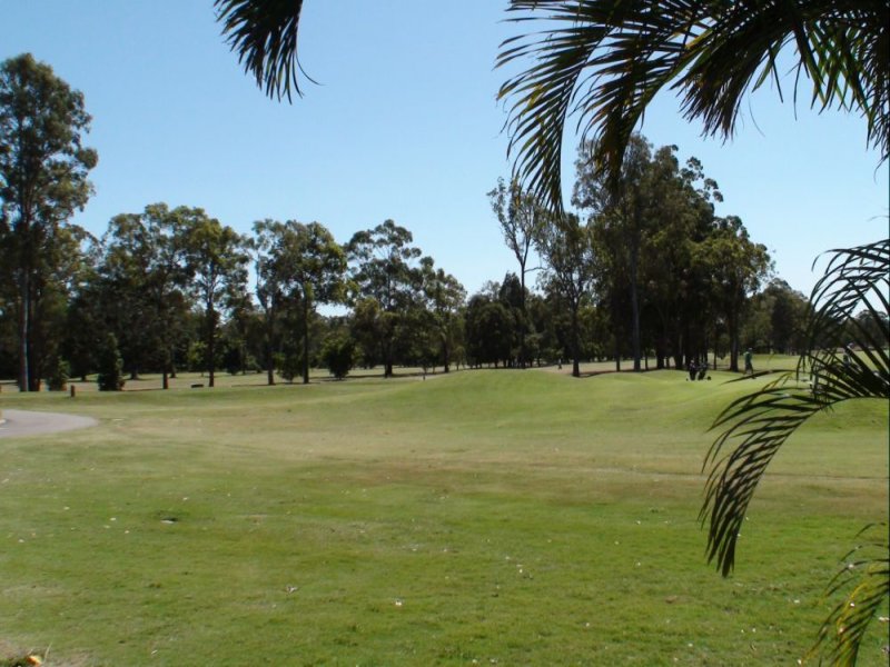 Fairway View - Over 1000m2 Picture 2