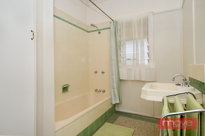 Family Portrait Picture 3